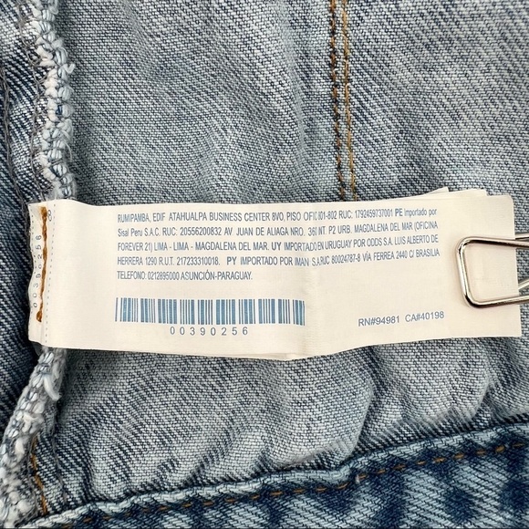 NWT Forever 21 Women's Casual Distressed Button Up Jean Jacket Size Small - Picture 10 of 11